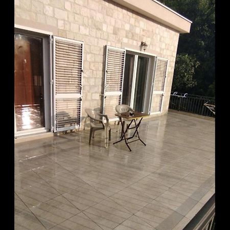 Guesthouse Nikoleta 2 Kotor Bagian luar foto